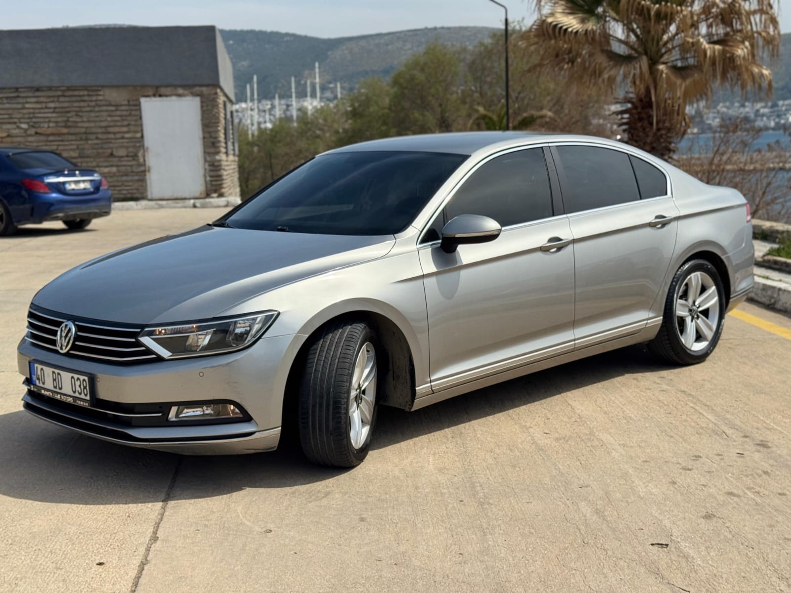 VOLKSWAGEN PASSAT 9